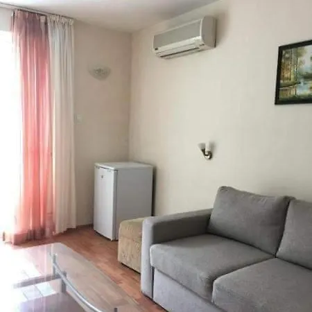 Afrikana Hotel 3*