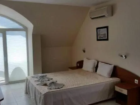 فندق Afrikana 3*
